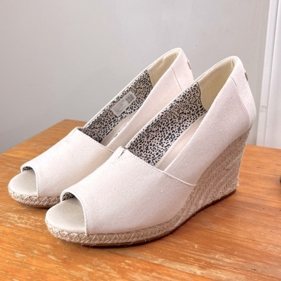TOMS Michelle Espadrille Peep Toe Wedge - Picture 2 of 15
